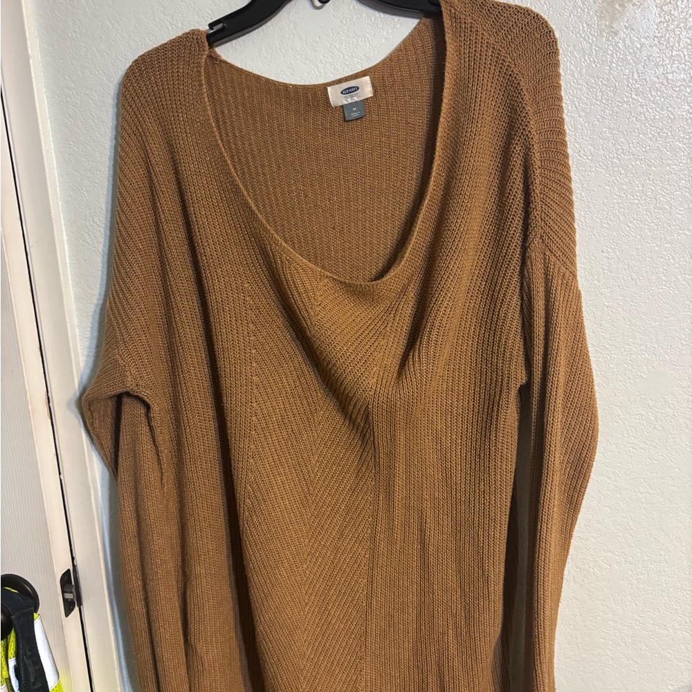Old Navy Tan V-Neck Sweater Relaxed Fit